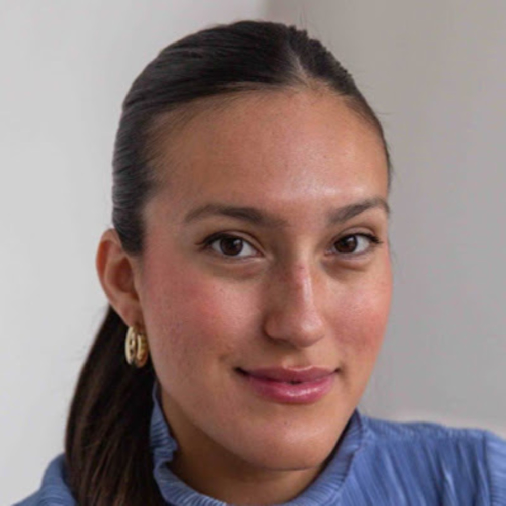 Meet your Posher, Danielle